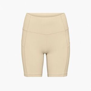 TnAction Bike Shorts
TNALIFE™ TRACE HI-RISE 7" SHORT
Color: OLIVE BEIGE XS